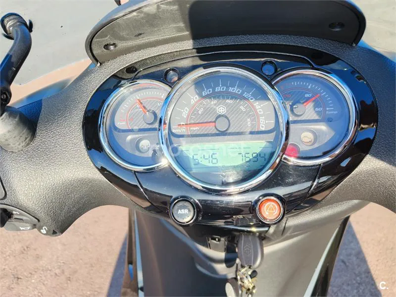 Piaggio Beverly – Vista 6