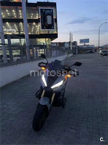 Honda X-ADV – Vista 2