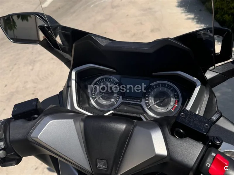 Honda Forza – Vista 3