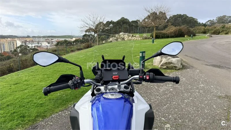 BMW F 750 – Vista 3