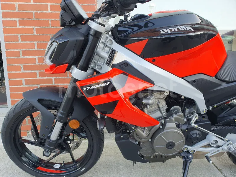 Aprilia Tuono 457 – Vista 11