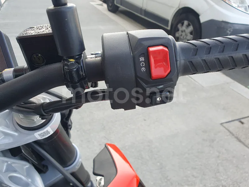 Aprilia Tuono 457 – Vista 7