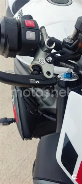 Triumph Speed Triple – Vista 6