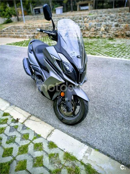 Kymco Super Dink 350i – Vista 4