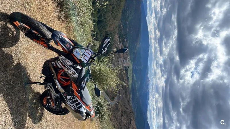 KTM 690 SMC R – Vista 4