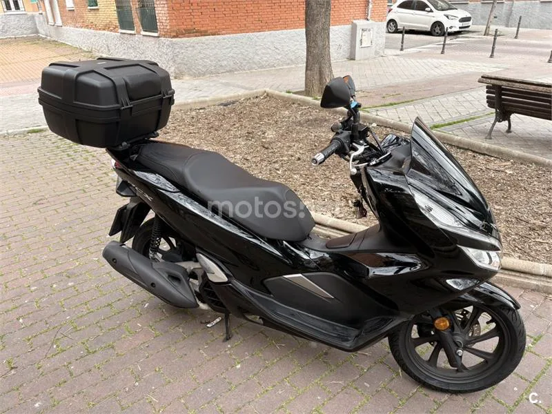 Honda PCX 125 – Vista 4