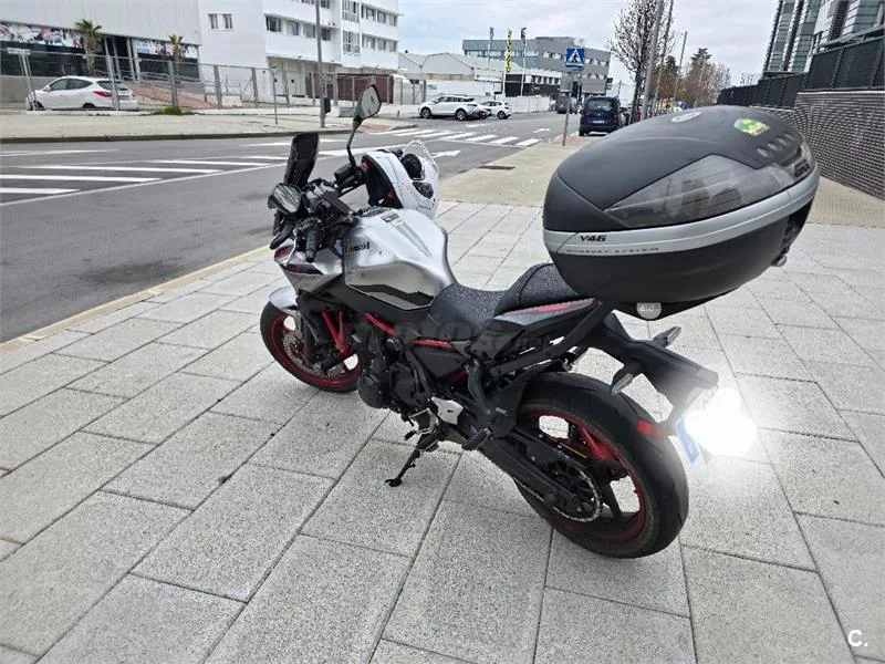 Kawasaki Z 650 – Vista 3