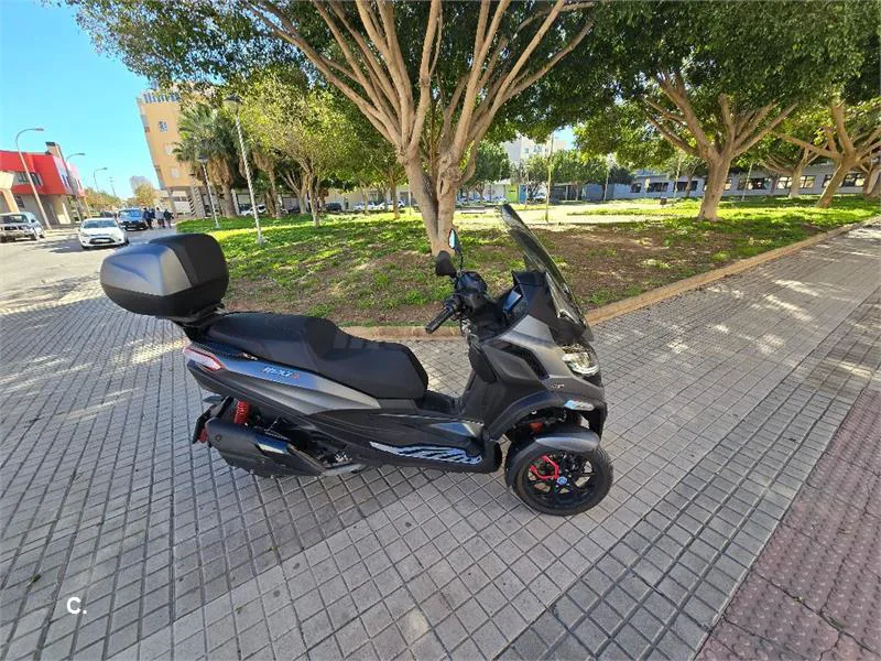 Piaggio MP3 Sport 400 – Vista 3