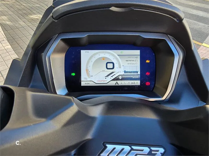 Piaggio MP3 Sport 400 – Vista 8