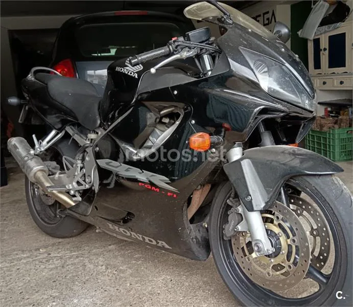 Honda CBR 600F – Vista 4