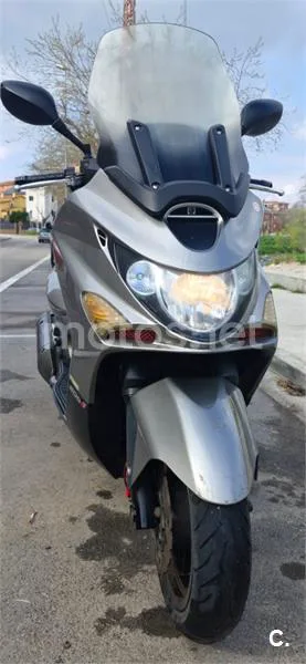 Kymco Xciting 500 R – Vista 2