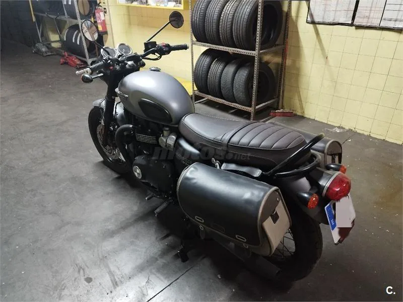 Triumph Bonneville T120 – Vista 4