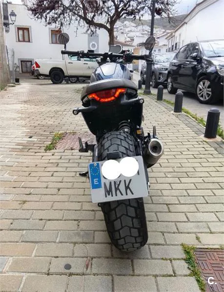 Ducati Scrambler – Vista 2