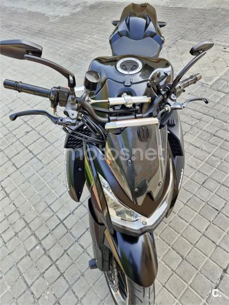 Kawasaki Z 1000 – Vista 3