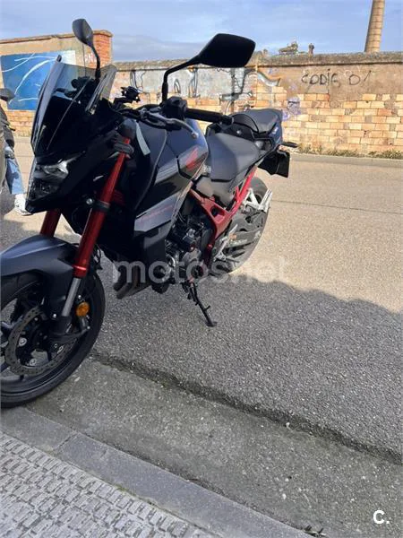 Honda CB 750 – Vista 2