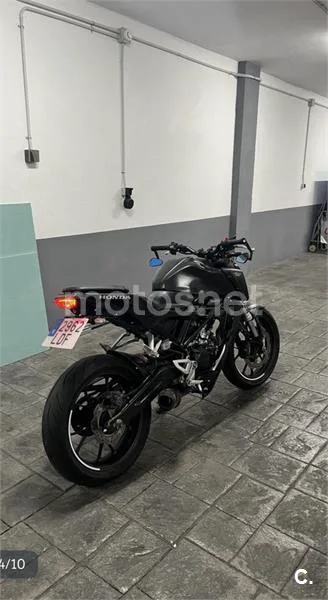 Honda CB 125 R – Vista 11