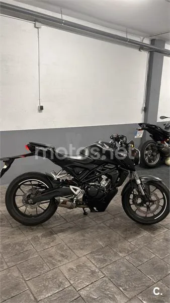 Honda CB 125 R – Vista 3