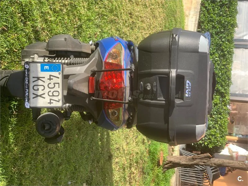 SYM Joymax 125 – Vista 4