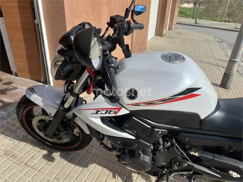Yamaha XJ6 N Diversion – Vista 6