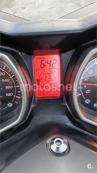 Yamaha XMAX 400 – Vista 5