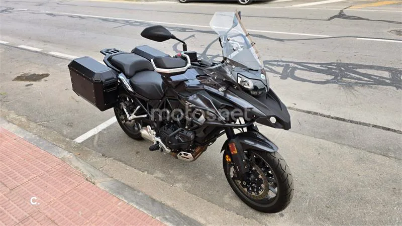 Benelli TRK 502 – Vista 4