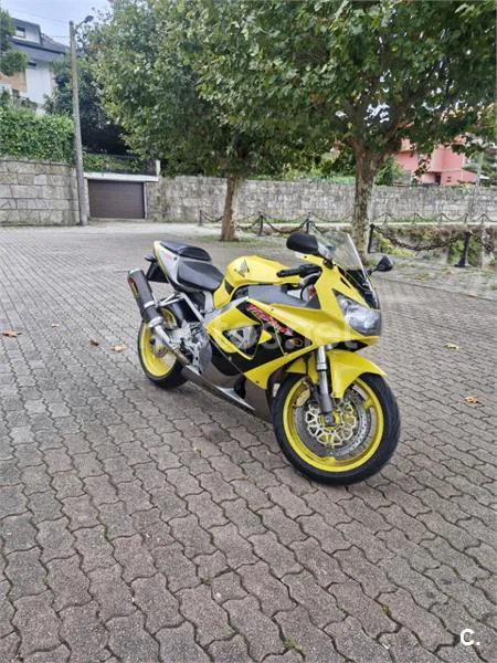 Honda CBR 900RR FIREBLADE – Vista 4