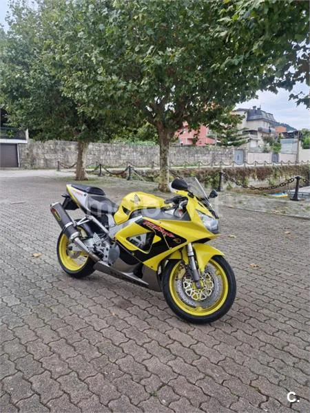 Honda CBR 900RR FIREBLADE – Vista 5