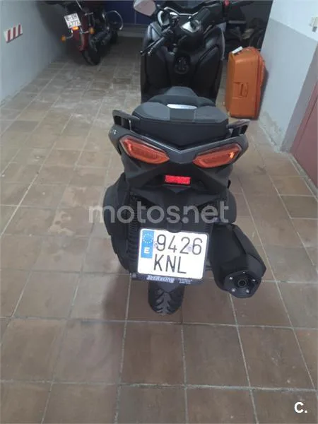 Yamaha XMAX 400 – Vista 3