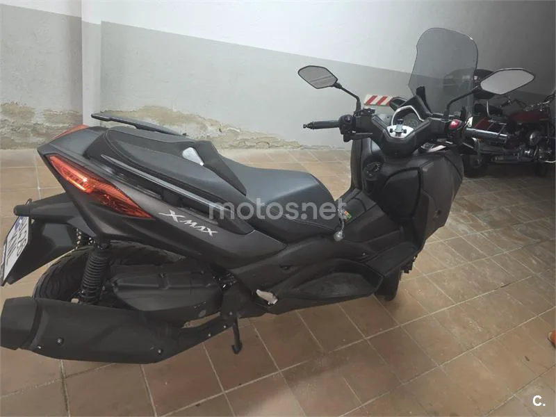 Yamaha XMAX 400 – Vista 4