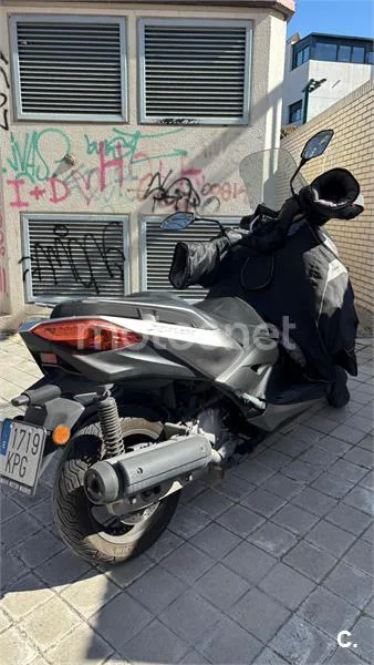 Yamaha XMAX 125 – Vista 3