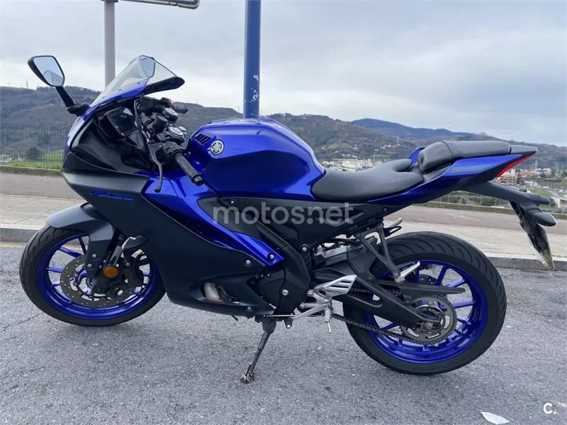 Yamaha R 125 – Vista 2