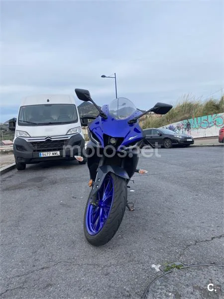 Yamaha R 125 – Vista 3