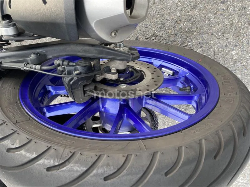 Yamaha R 125 – Vista 4