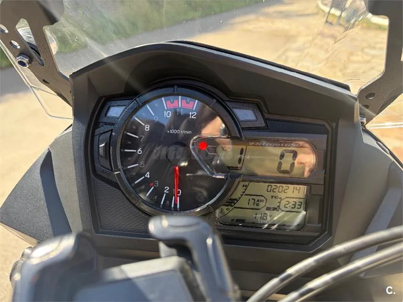 Suzuki V-Strom 650 XT – Vista 5
