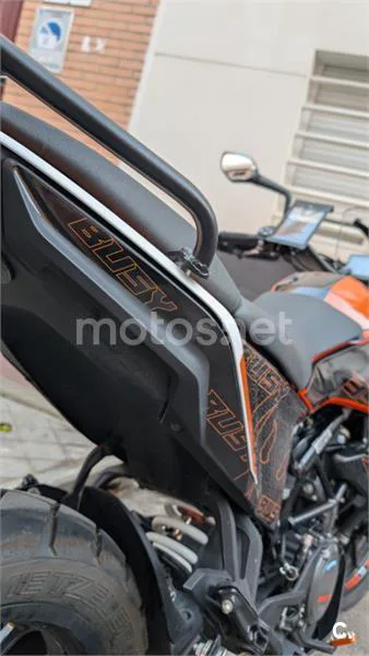 KTM 390 – Vista 6