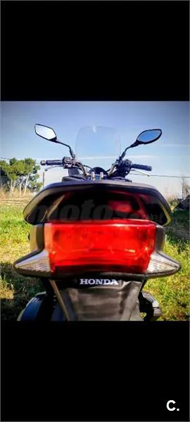 Honda PCX 125 – Vista 2