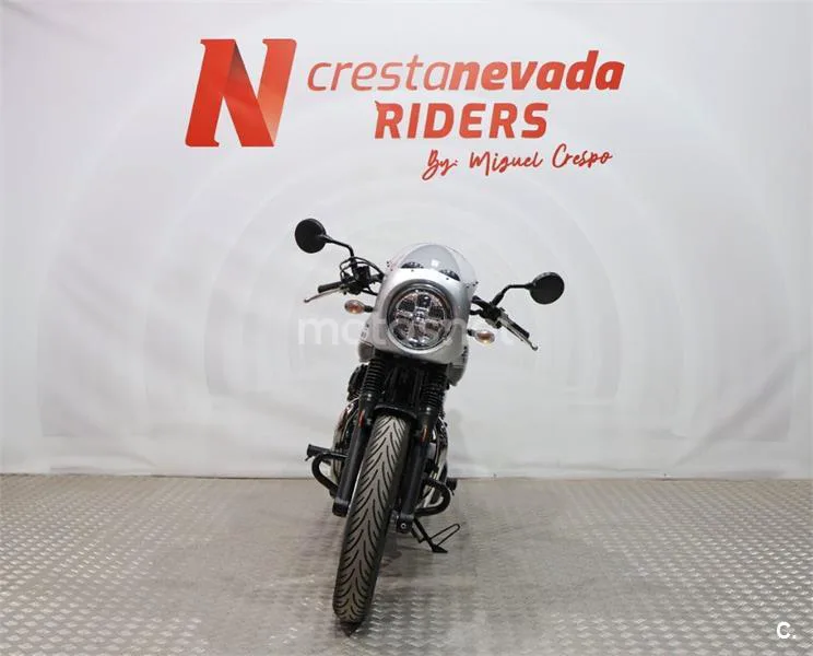 Kawasaki W800 – Vista 5