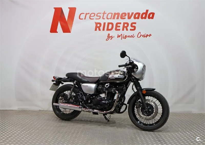 Kawasaki W800 – Vista 6