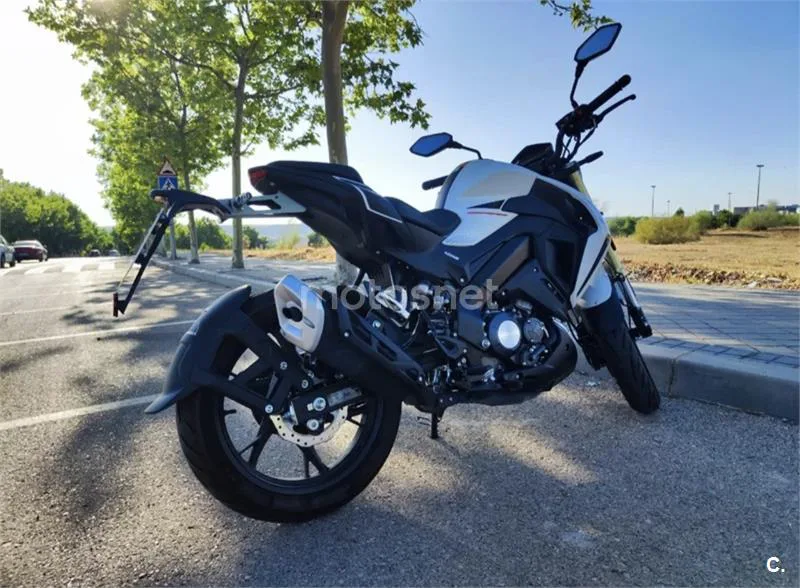 Keeway RKF 125 – Vista 2