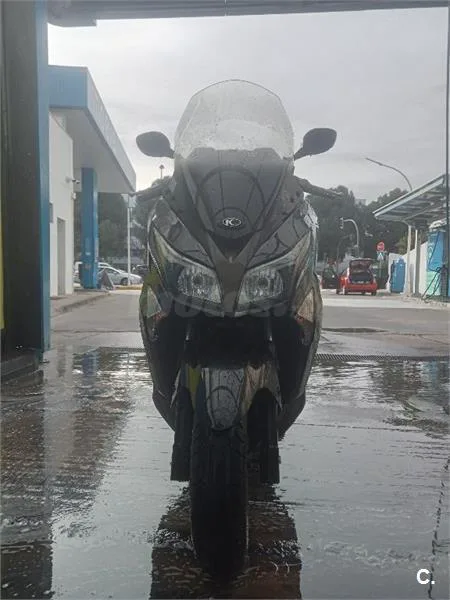 Kymco Grand Dink 300 – Vista 2