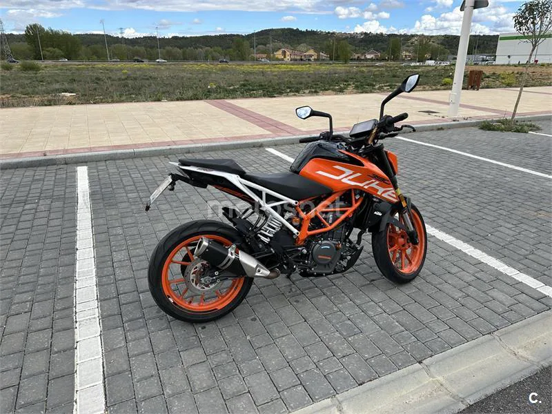 KTM 390 – Vista 3