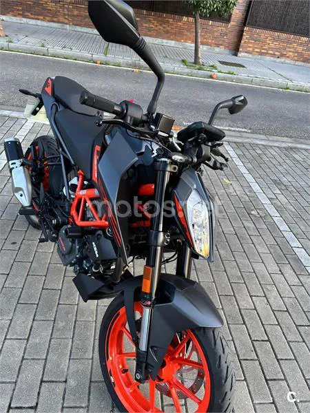 KTM 125 – Vista 2
