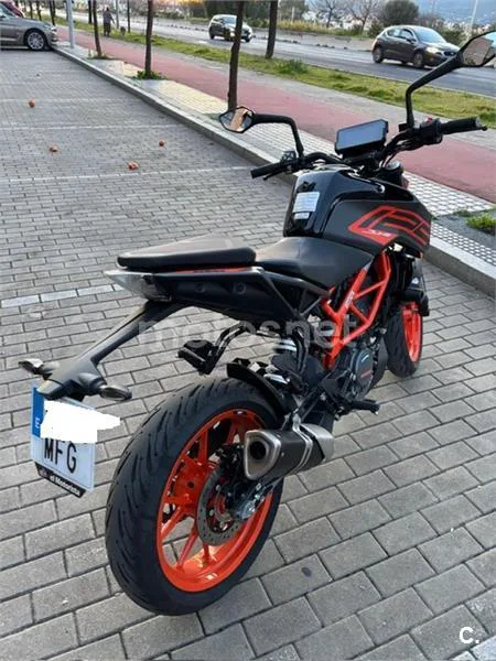 KTM 125 – Vista 4