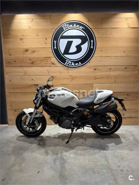 Ducati Monster 696 – Vista 17