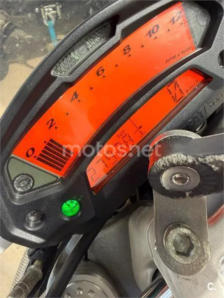 Ducati Monster 696 – Vista 4