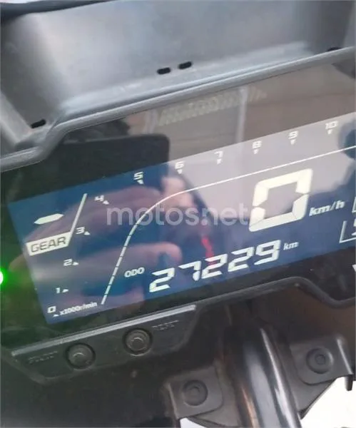 Yamaha R125 – Vista 6