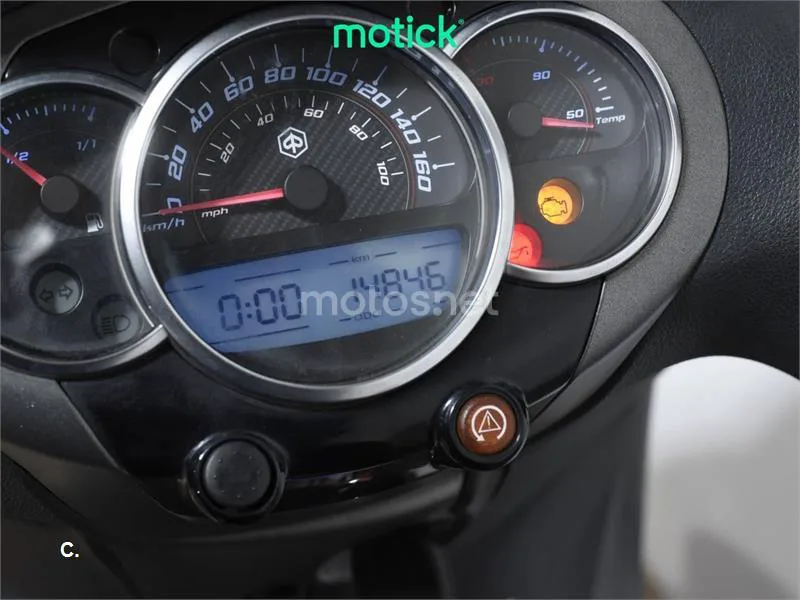 Piaggio Beverly 300 – Vista 5