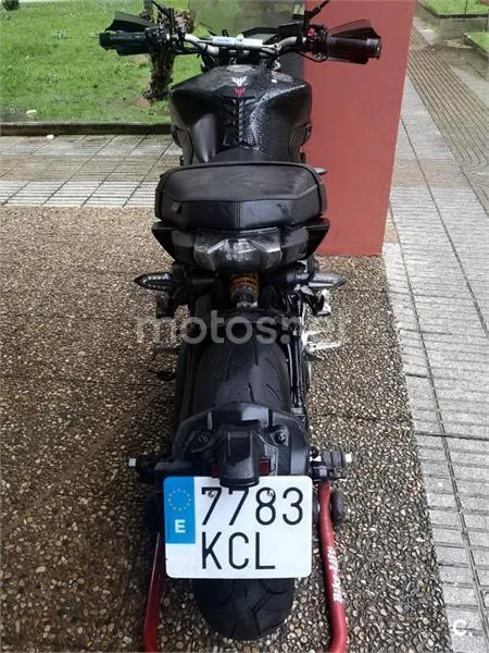 Yamaha MT-09 – Vista 2