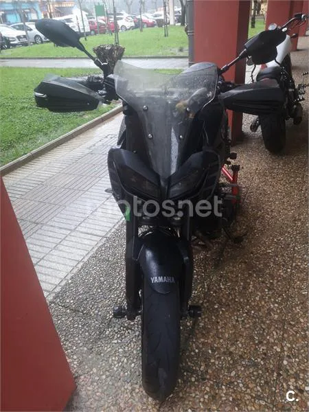 Yamaha MT-09 – Vista 3
