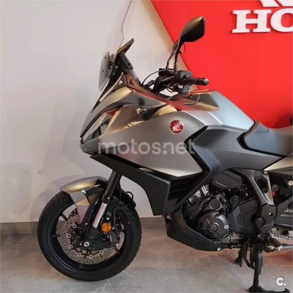 Honda NT1100 – Vista 16